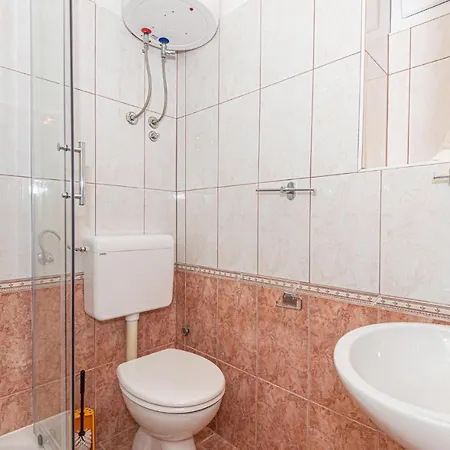 Apartment Stunning In Tisno With Wifi
